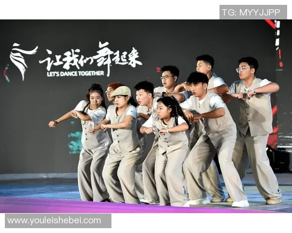 成都街舞队状态引发热议舞者们的表现与团队默契成焦点 成都街舞队状态引发热议舞者们的表现与团队默契成焦点