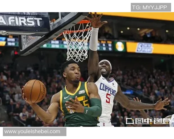 2007年NBA季后赛黄蜂队与对手的激烈对决回顾与分析