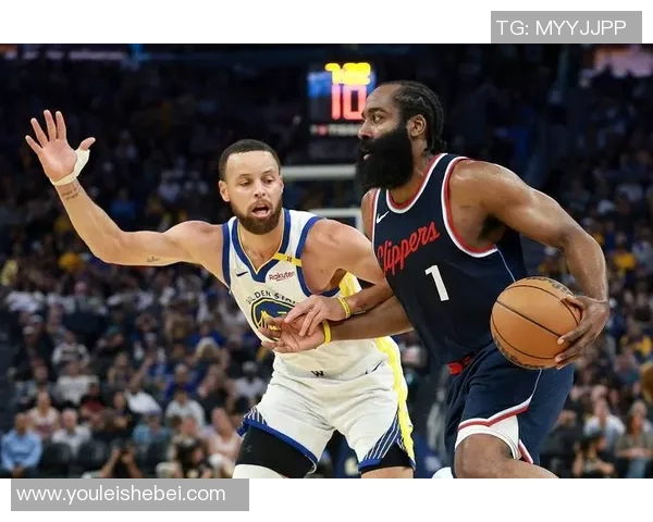 勇士与雷霆精彩对决视频集锦回顾全场精彩瞬间与关键时刻分析 勇士与雷霆精彩对决视频集锦回顾全场精彩瞬间与关键时刻分析