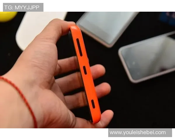 摩斯高伦与洛克伦的对决分析及赛季表现对比探讨 摩斯高伦与洛克伦的对决分析及赛季表现对比探讨